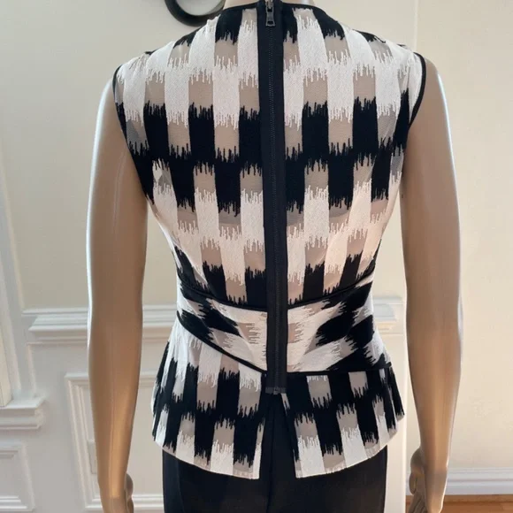 BCBG Max Azria Jolyne Peplum Top, Size M, New with Tags - Picture 5 of 9